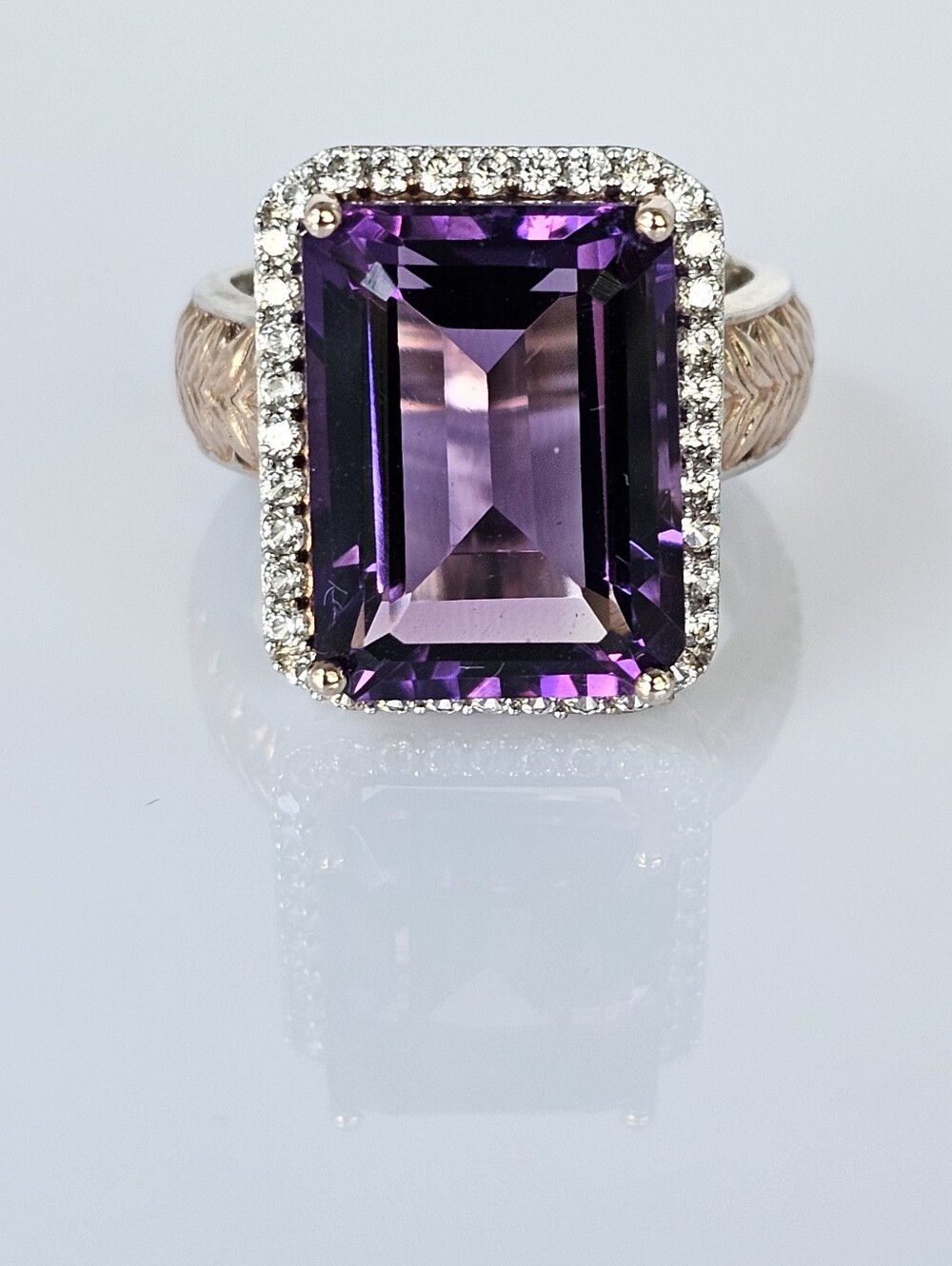 Gems En Vogue Amethyst Ring Size 8!